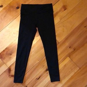 FABLETICS black athletic leggings 💞